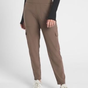 Athleta Chelsea Cargo lined pant in Coffee House